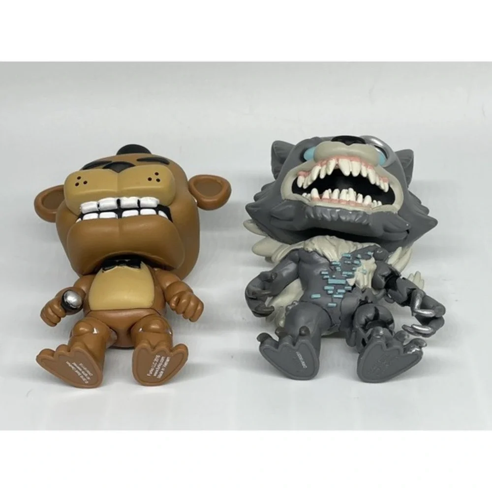 Funko Pop Five Nights at Freddys FNAF Freddy Fazbear 106 and Twisted Wolf 16‎